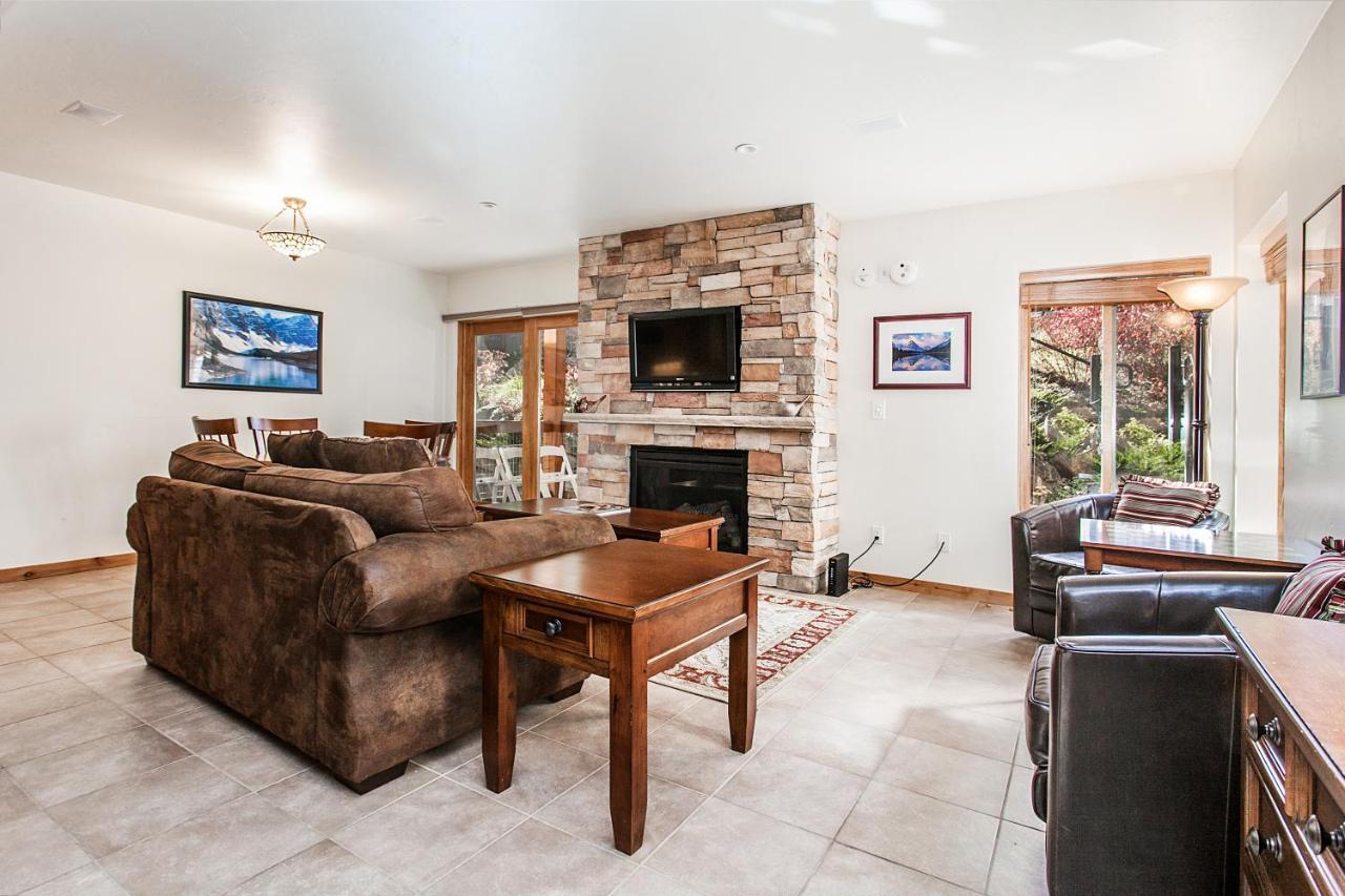 סנואומאס ווילג' Willows Condos By Snowmass Vacations חדר תמונה